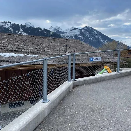 בקתה Solaria, 3 Bedrooms In *