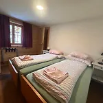 Solaria, 3 Bedrooms In Σαλέ