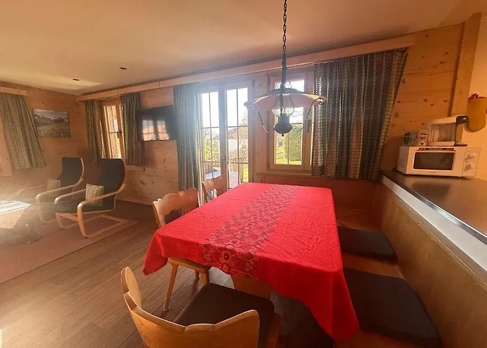 Solaria, 3 Bedrooms In Domek alpejski Zweisimmen
